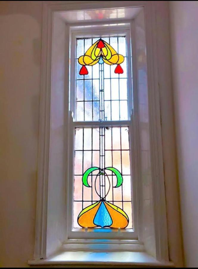 Lovely 1-Bedroom Apartment, Free Street Parking Newcastle upon Tyne Buitenkant foto